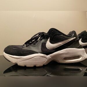 Nike Air Sneakers Like New